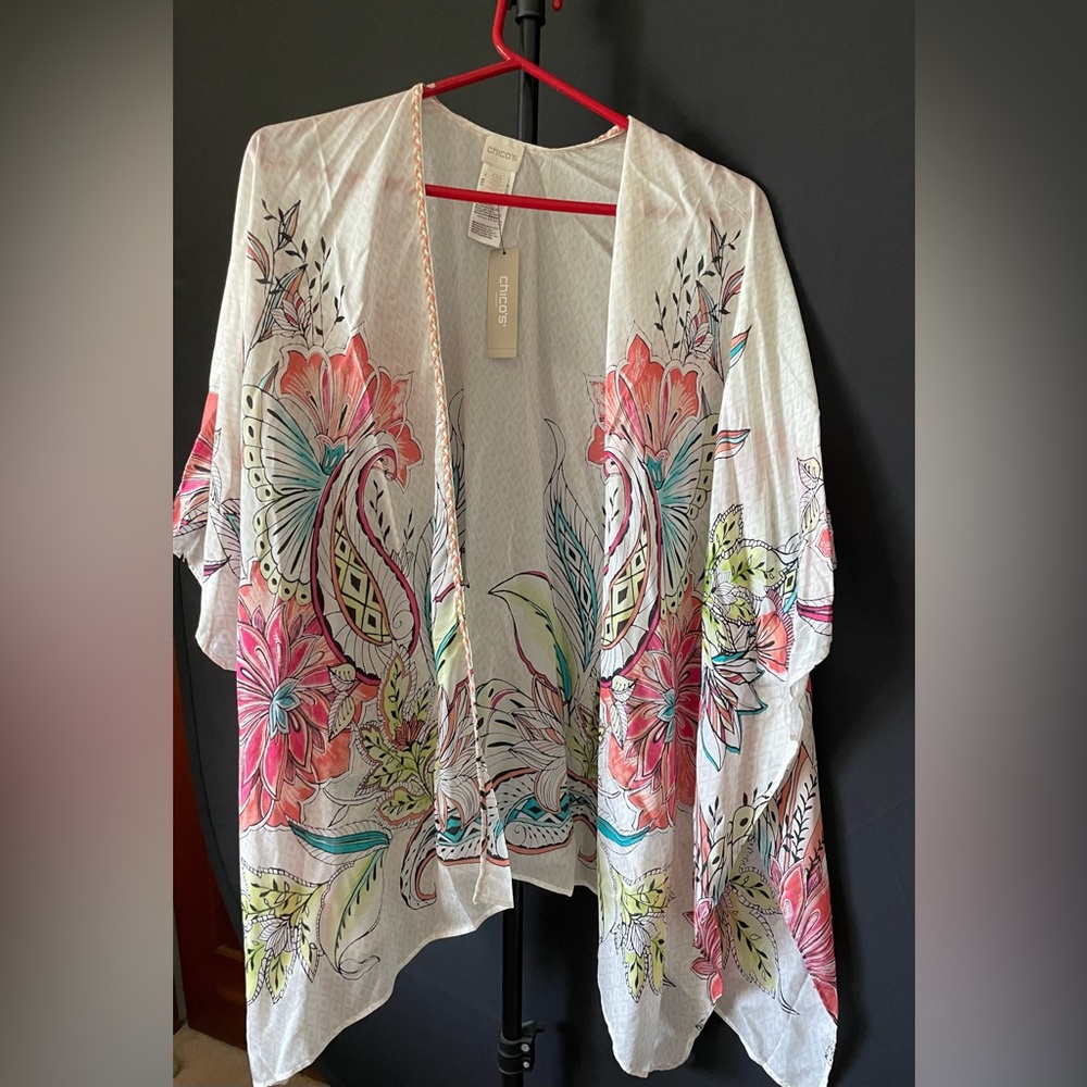 NWT Chico’s Palm Springs Covering Ruana